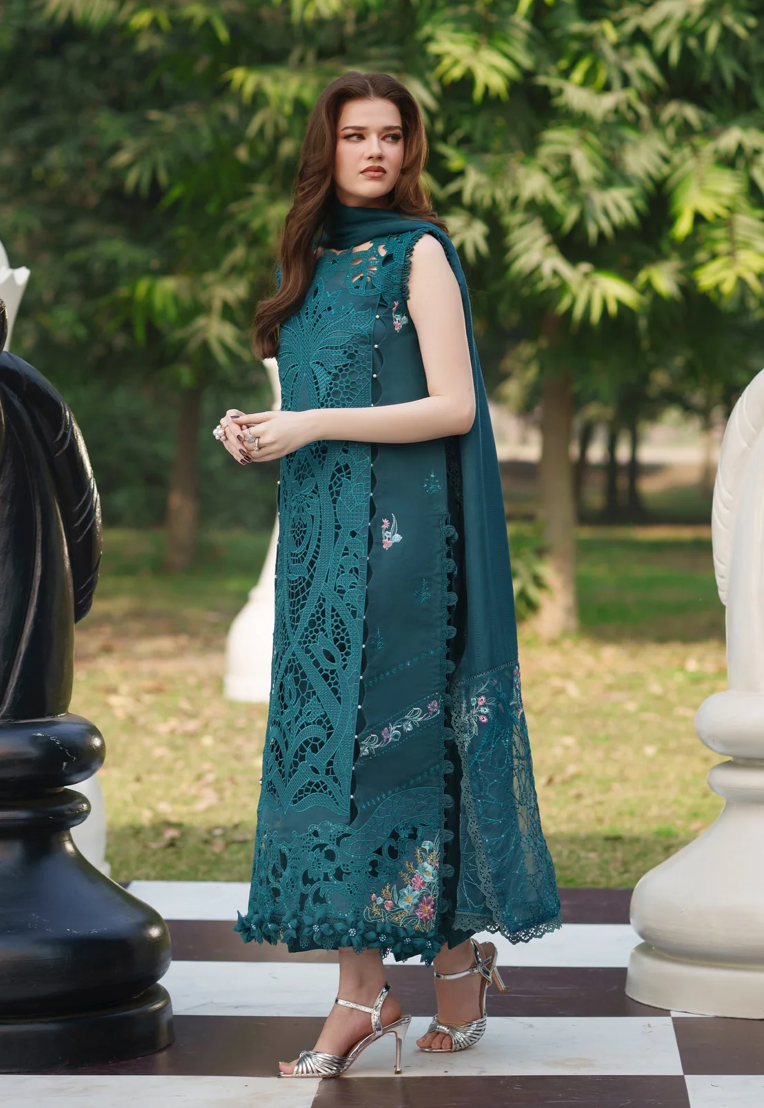 Parishay Luxury Lawn Embroidered 3 Pc Unstitched Suit SQ-04 ZINC - Image 4