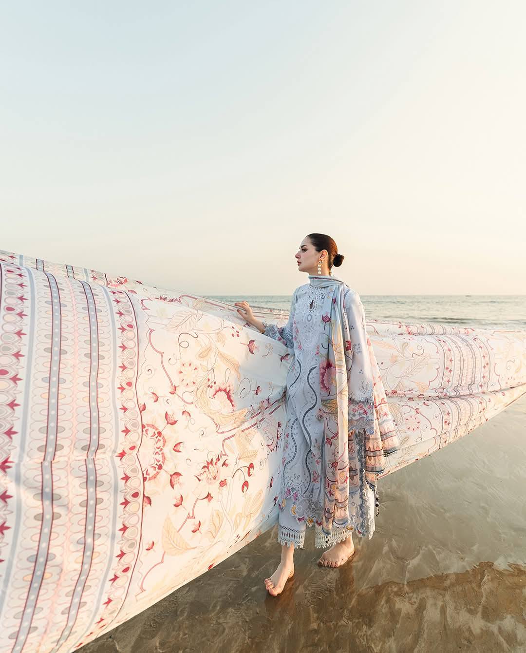 Qalamkar Luxury Lawn Embroidered 3 Piece Unstitched FK-02 Isabella - Image 4