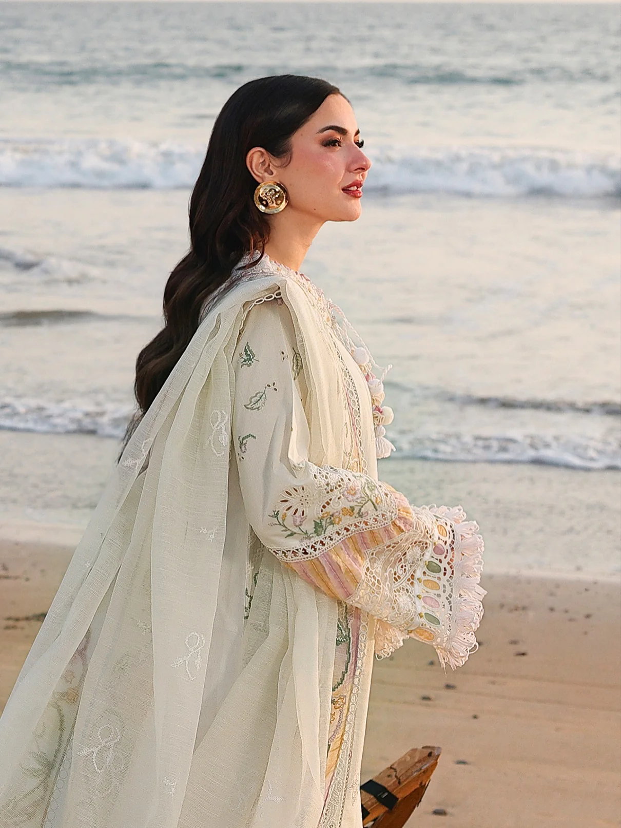 Qalamkar Luxury Lawn Embroidered 3 Piece Unstitched SA-10 ILARA - Image 5