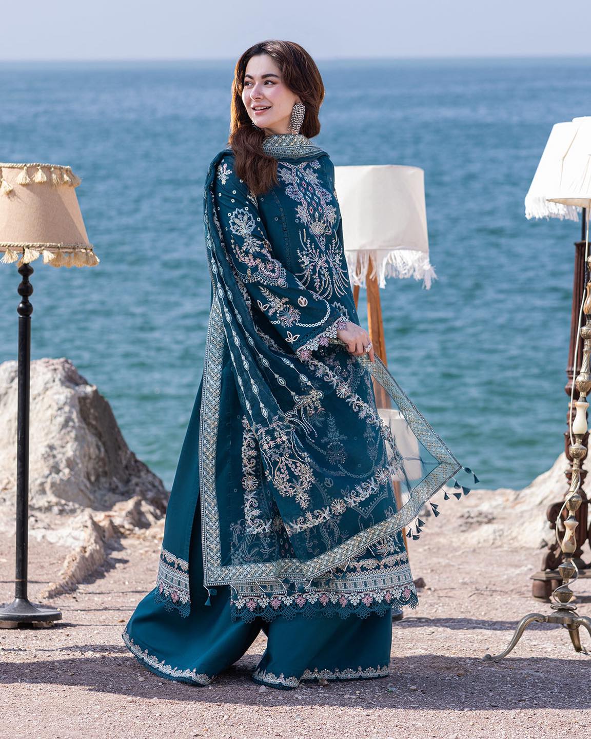 Qalamkar Luxury Lawn Embroidered Unstitched 3 Piece Sahil Kinare -FP-16-Kira new - Image 3