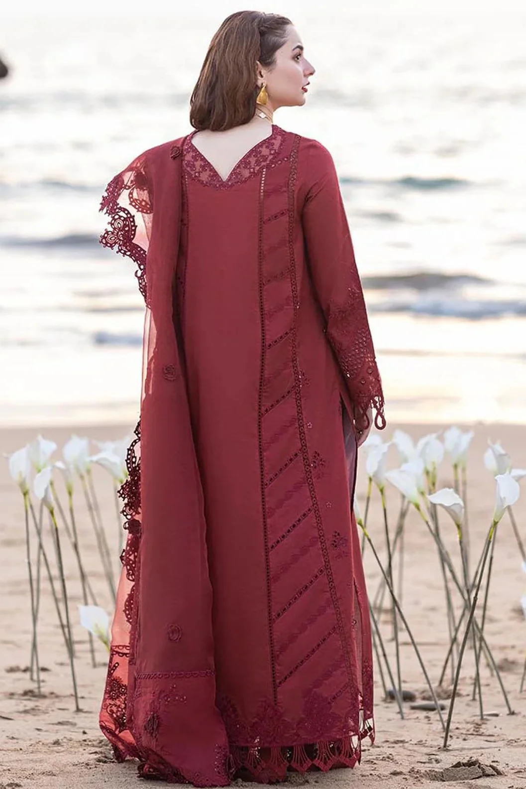 Sahil Kinare by Qalamkar - Lawn Embroidered Unstitched 3 Piece - Aisha - Image 4