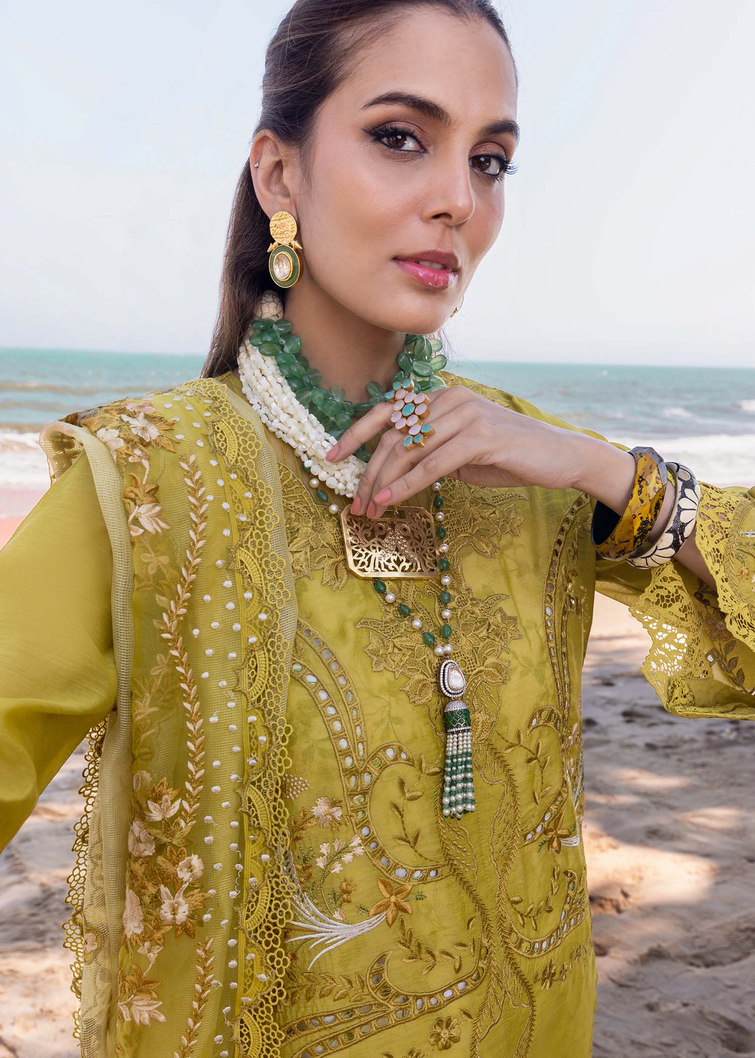 Saira Shakira Embroidered Luxury Lawn Unstitched 3Pc Suit SAMARA-A - Image 5