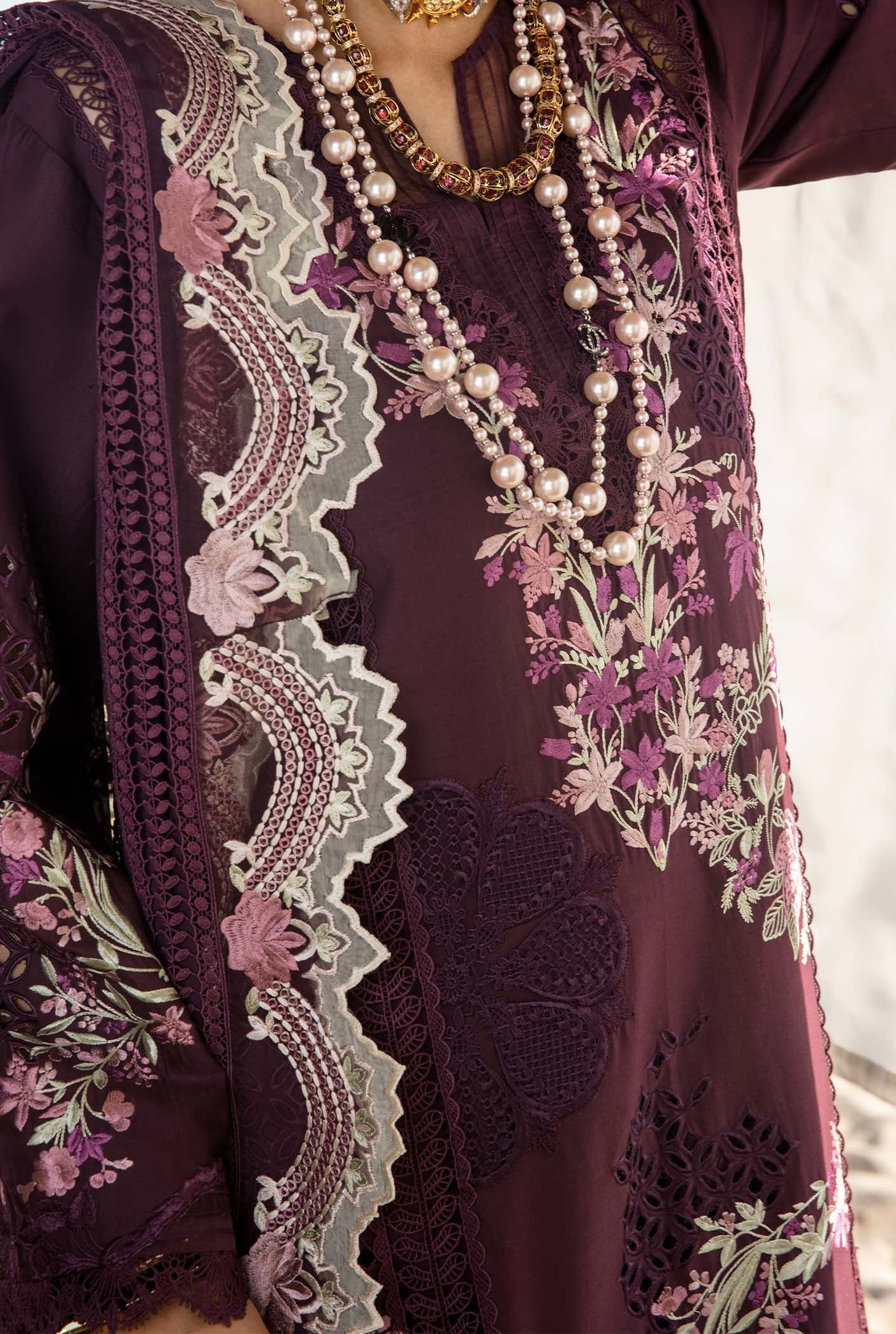 Saira Shakira Luxury Lawn Embroidered 3 Piece Unstitched - DAHLIA-B - Image 8