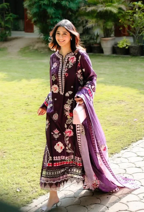 Saira Shakira - NOOR-2-A - Lawn Embroidered 3 Piece Unstitched - Image 8