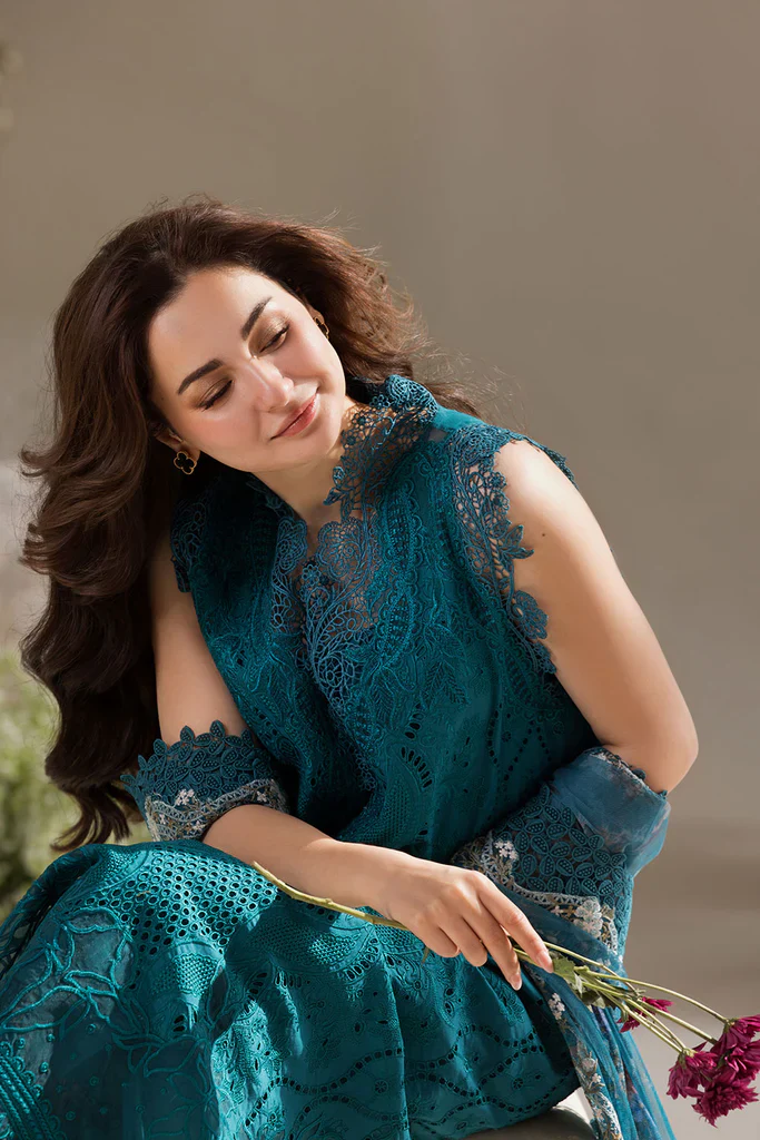 Sobia Nazir Luxury Lawn Embroidered Collection Unstitched Design 2A - Image 5